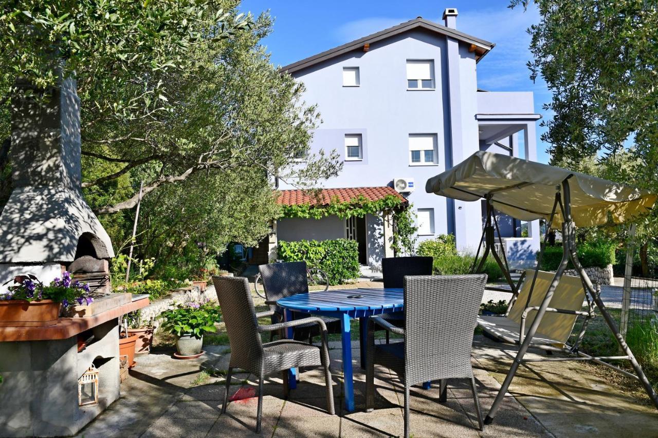 Apartments Novotny Banjol Exterior foto